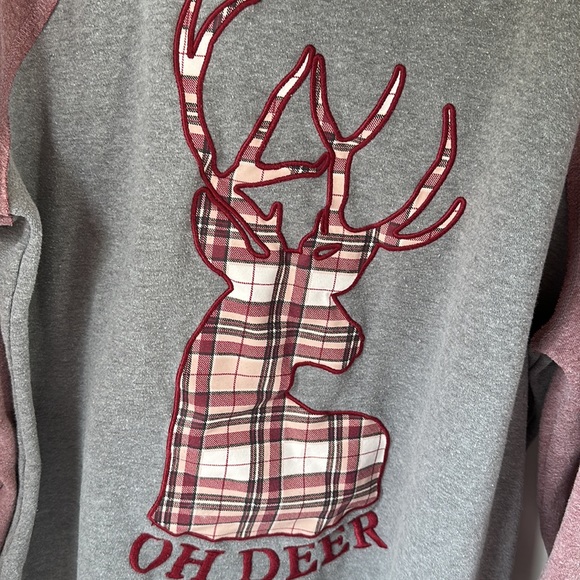 Maurice’s long sleeve sweatshirt plaid deer gray burgundy size 2 2x - Picture 3 of 5